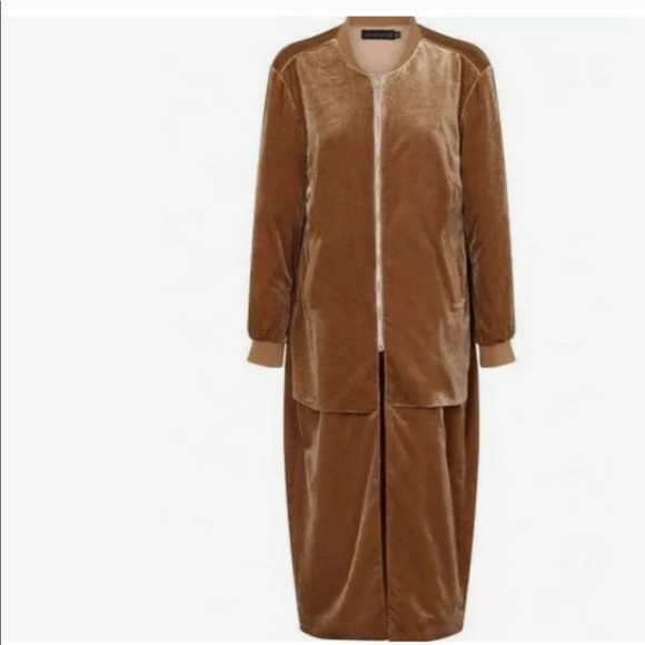 Lavish Alice Carmel Velvet Jacket - Picture 4 of 4